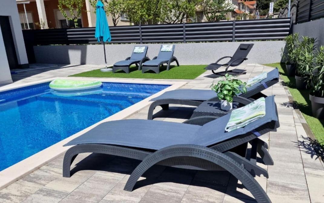 Villa Ema Kastela With Private Heated Pool Exterior photo