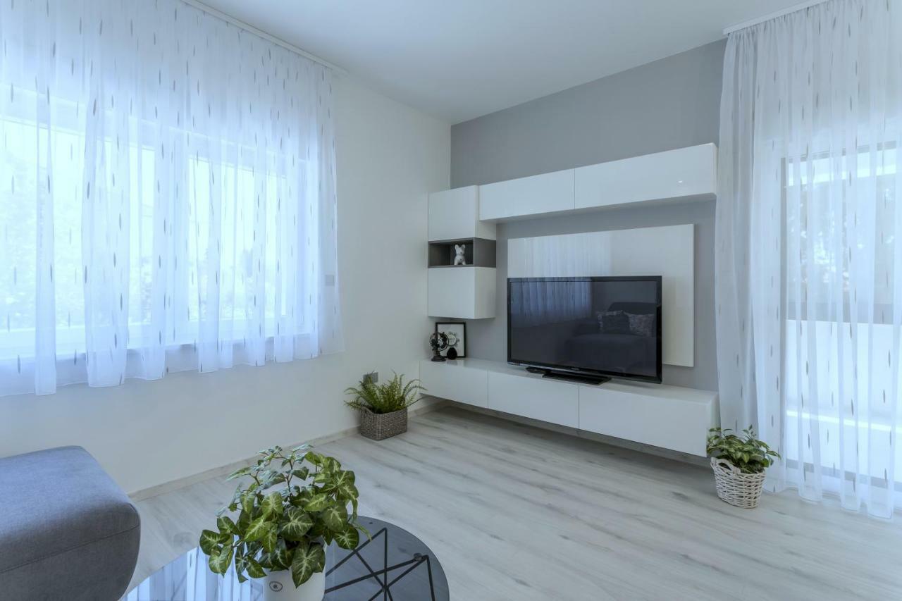 Villa Ema Kastela With Private Heated Pool Exterior photo